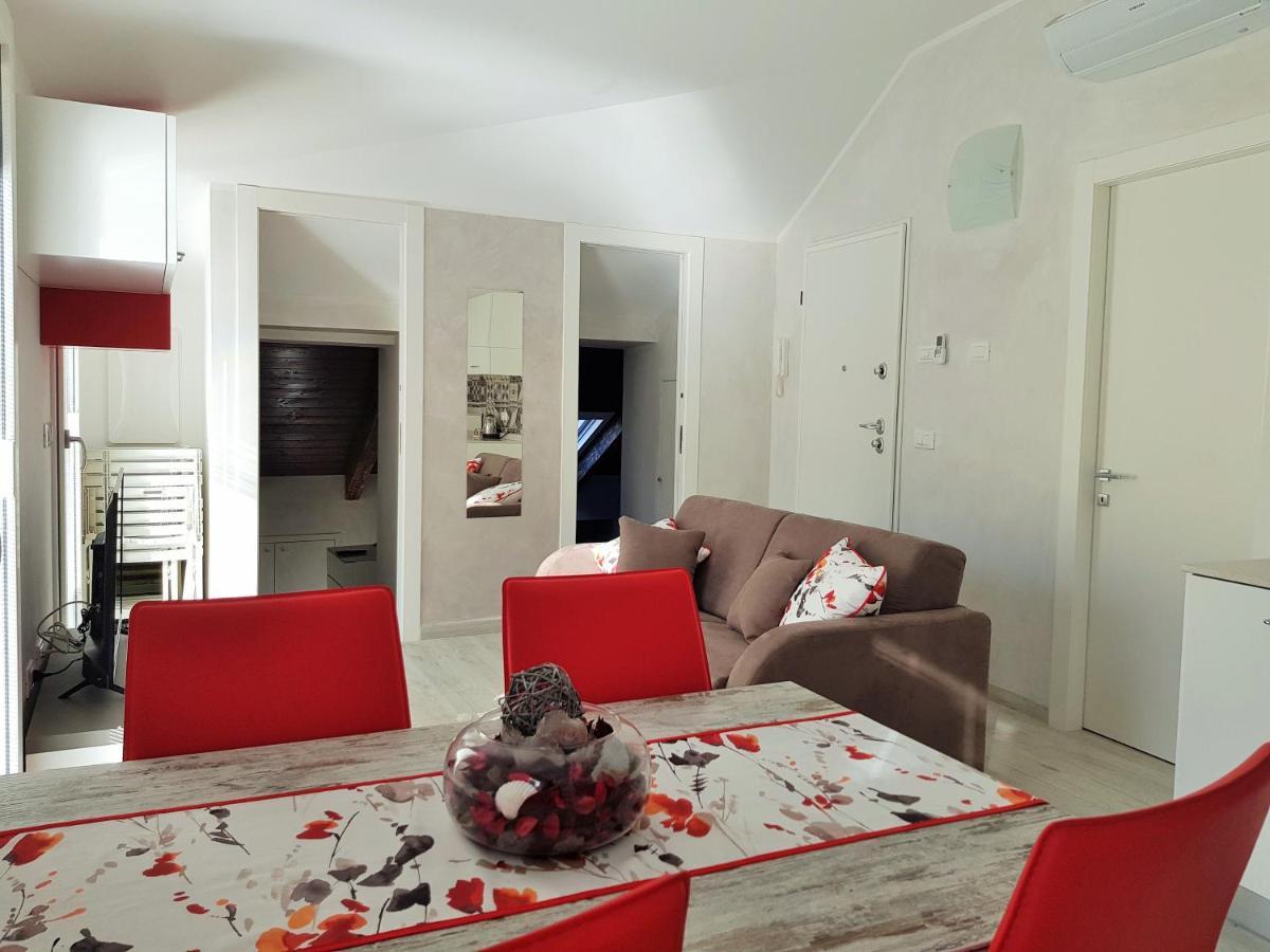 CASAVIVA - Casa Vacanze a Ceriale con terrazza Esterno foto