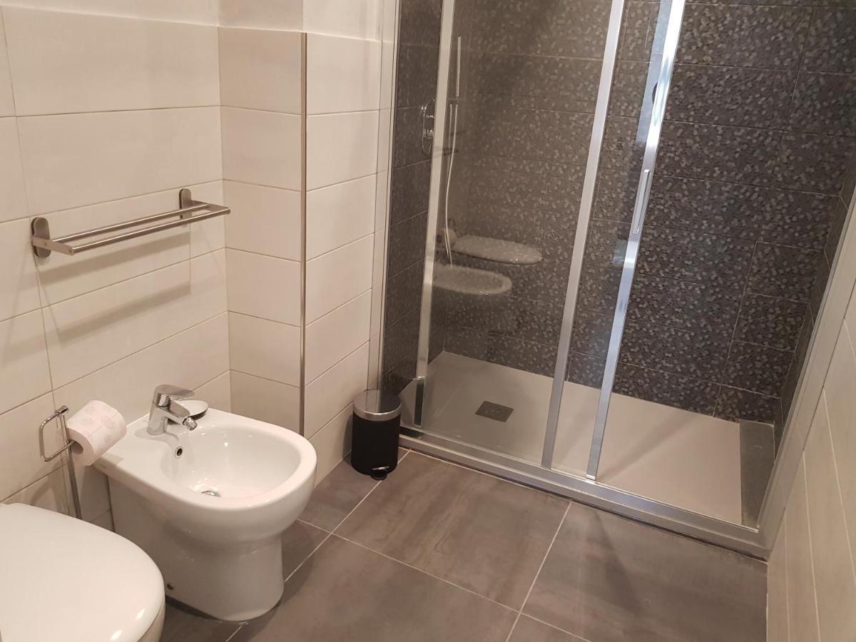 CASAVIVA - Casa Vacanze a Ceriale con terrazza Esterno foto